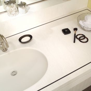 „Foto:DuPont™Corian®,Copyright ©DuPont. Alle Rechte vorbehalten”